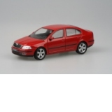 Skoda Octavia 2004 berlina (1:24, Red Corrida)