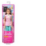 Papusa Barbie Asistenta Medicala