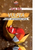 Vulpea care venereaza luna