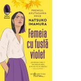 Femeia cu fusta violet